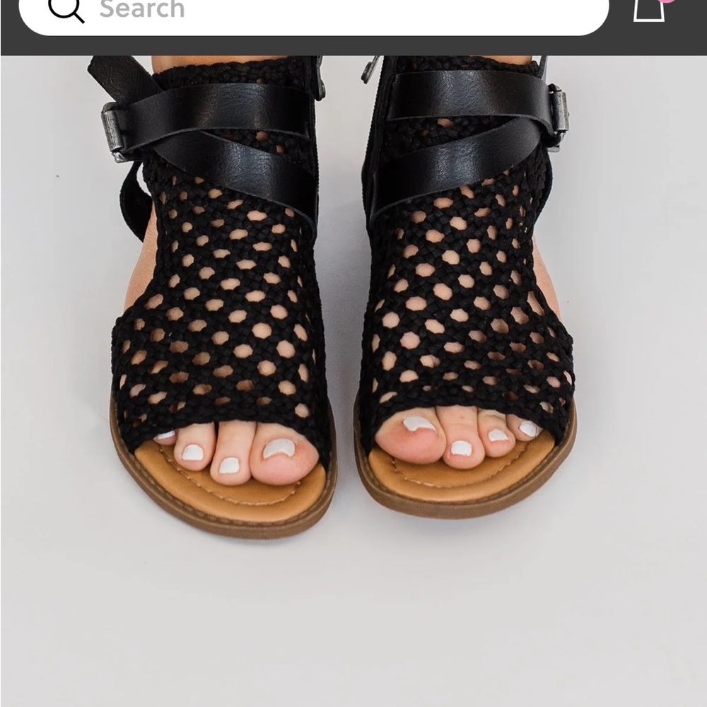Stylish Women's Sandals - Black and Beige - Picture 3 of 5